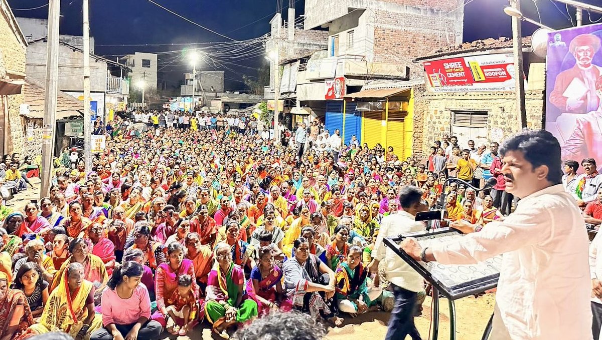 GopichandP_MLA's tweet image. श्रीकांत लोंढे तसेच सर्व मान्यवर, पदाधिकारी व मतदार बंधू-भगिनी उपस्थित होते.
@BJP4India @BJP4Karnataka
@ShashikalaJolle
#GopichandPadalkar
#Nipani #Karnataka
#KarnatakaAssemblyElection2023