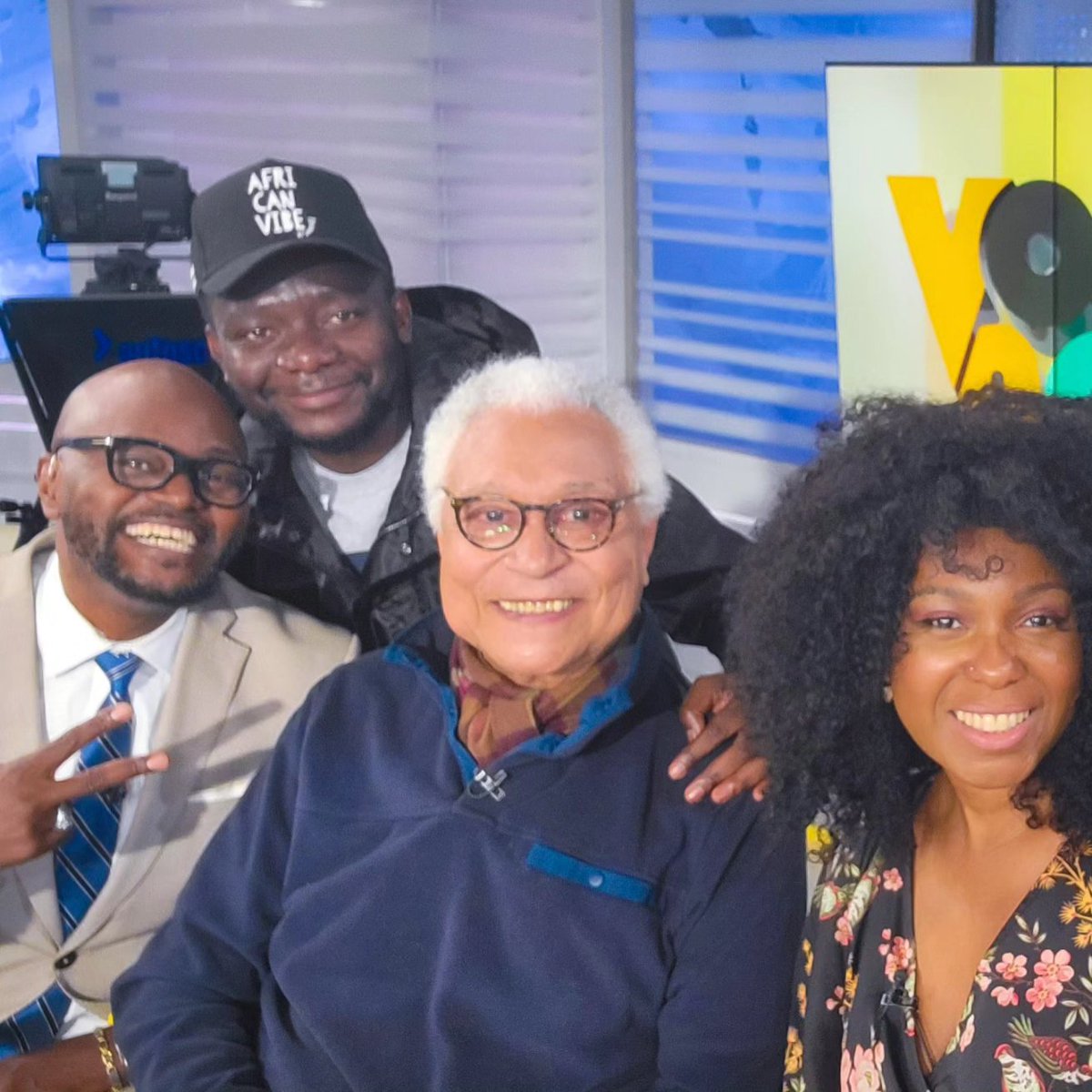 Roger_Muntu's tweet photo. Avant « RM Show » avec Roger Muntu sur la VOA, il y avait « Maxi vroum vroum » avec Georges Collinet. Beaucoup de respect à ceux qui étaient là avant nous! "Prends garde aux leçons de ceux qui t'ont précédé, avant de devenir une leçon pour ceux qui viendront après toi." Dit-on🙏🏽 https://t.co/nmh2NUkBu2