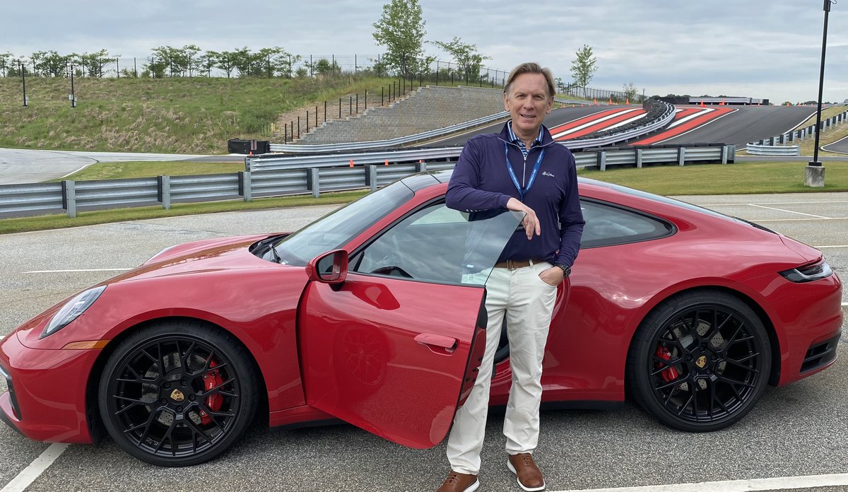 JeffWansley's tweet photo. #porsche https://t.co/bHYmLRn0EF