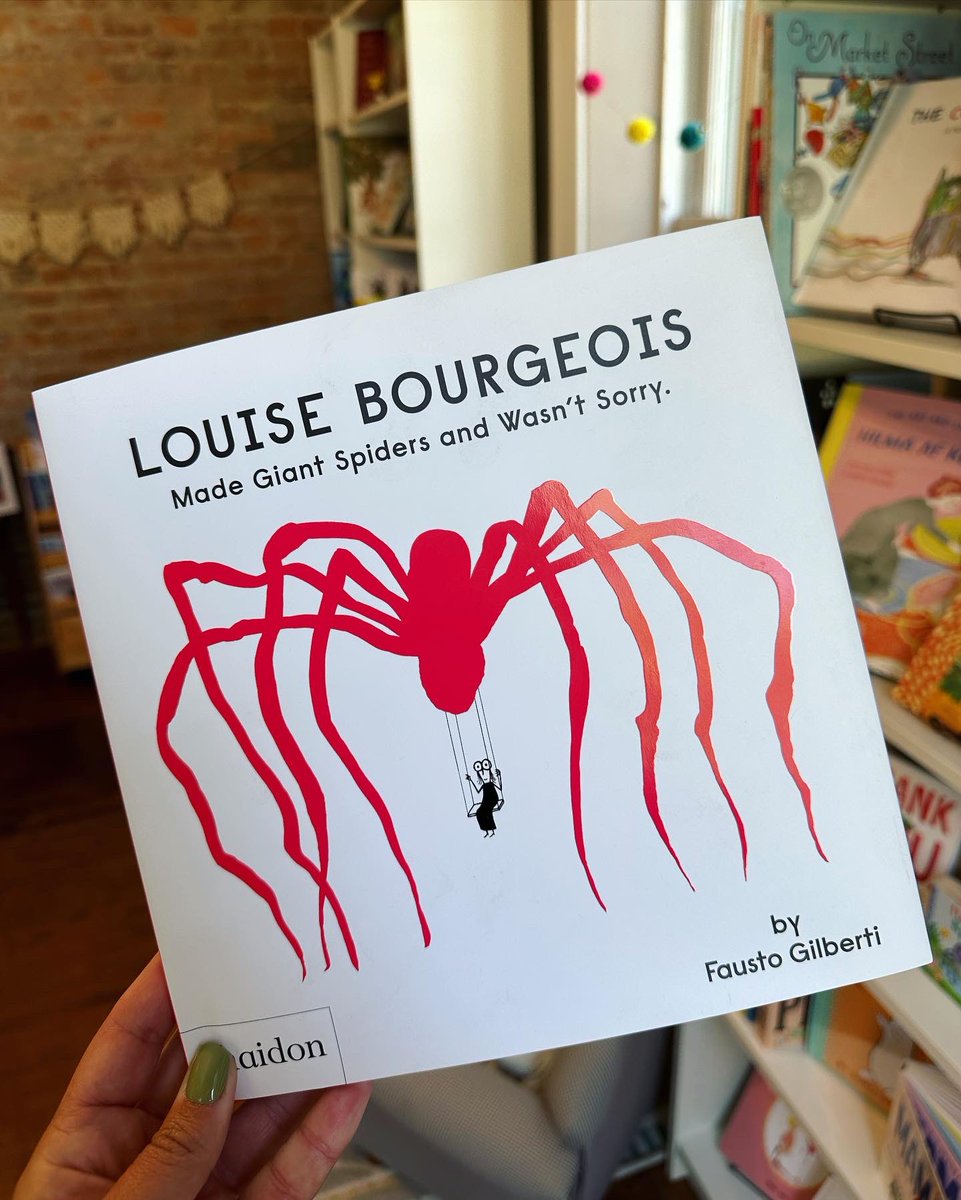 Artsfest on Historic Walnut is in full swing! Make sure you stop in the bookshop as you explore all the fabulous offerings ~ it’s a gorgeous day to be downtown! 🎨🖌️☀️ Artsfest on Historic Walnut Street ❤️