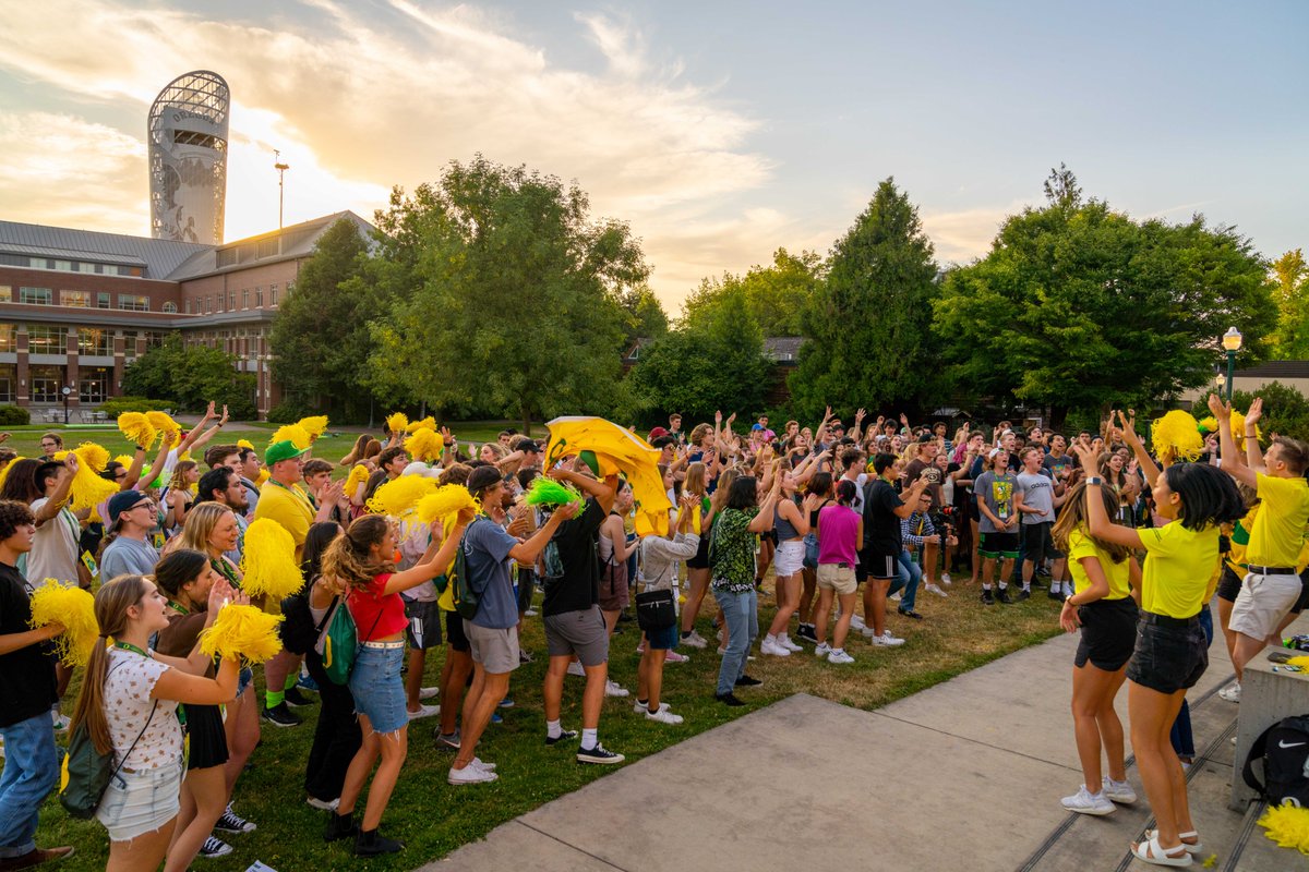 IntroDUCKtion is just around the corner. We are so excited to see our incoming Ducks this summer!☀️🦆 #OregonBound