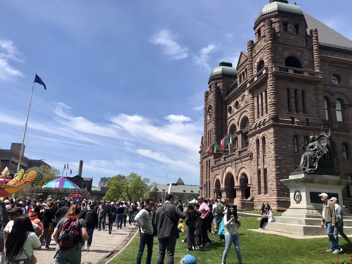 No better way to celebrate the #Coronation of King Charles III in Toronto than with a huge royal fair at Queen’s Park. Long may he reign as King of Canada! 🇨🇦