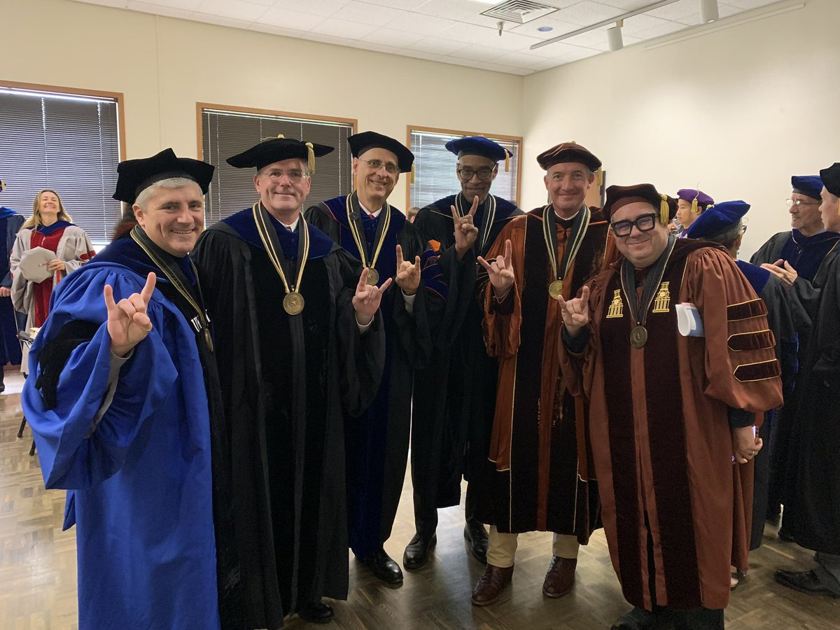 Celebrating our outstanding doctoral graduates with the deans of <a href="/UTexasPharmacy/">UT Pharmacy</a>, @TexasSteveHicks, <a href="/UTiSchool/">School of Information - UT Austin</a>, <a href="/utgradschool/">UT Grad School</a> &amp; <a href="/FineArtsUT/">UT Fine Arts</a>! 🤘🎓