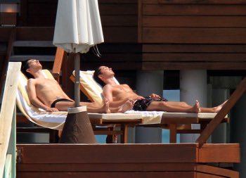 Vacations in Maldives, 2010: Tom and Bill Kaulitz.