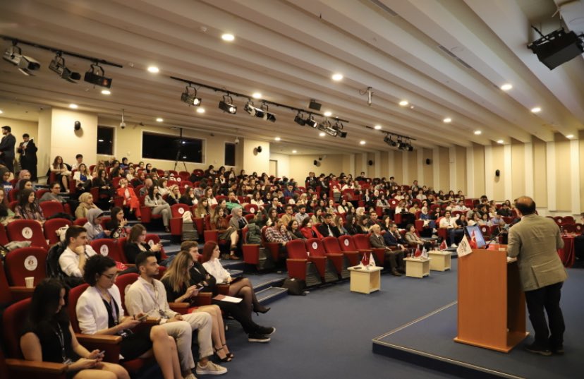 AcademicOner's tweet photo. I wanted to express my sincerest gratitude for putting together 6th National Med Student Congress at @bezmialem The attention to detail and the level of organization was truly exceptional and it made for an unforgettable experience @CevperErsoz @senad34 @SelcukSilay #bezmonkoloji https://t.co/fkVdM8x5AR