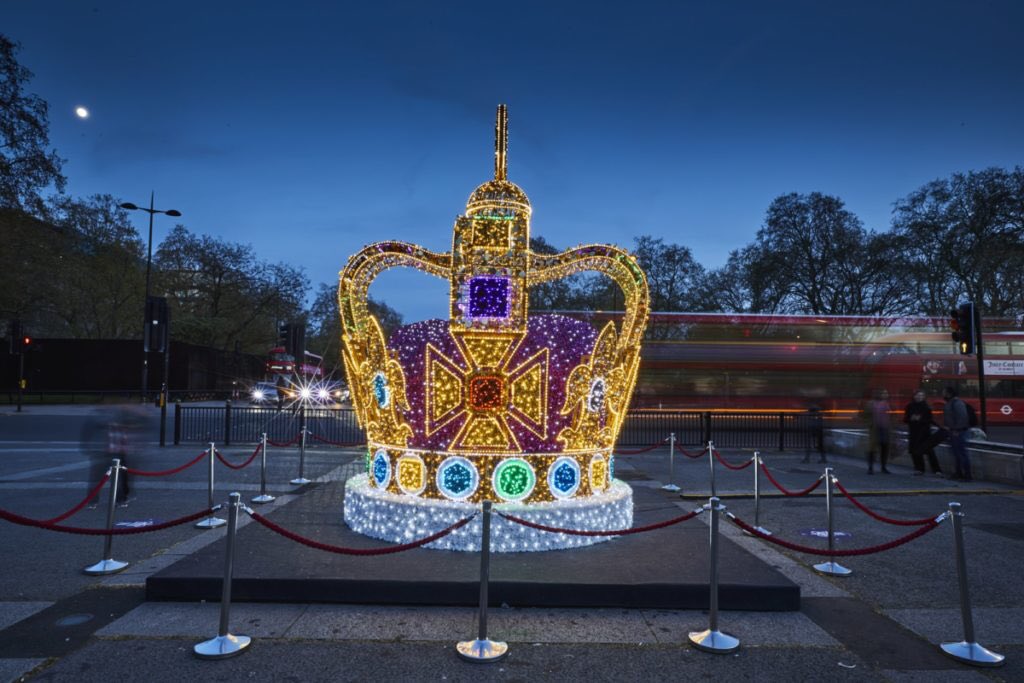 SereneSpace's tweet photo. Congratulations dear King Charles a cloudy rainy but most historic #CoronationDay  He was emotional I felt his heart was focused on Queen Elizabeth and Prince Phillip they were w/ him
✨👑🙏👑✨@KensingtonRoyal @RoyalFamily https://t.co/9rCLY2Qshr