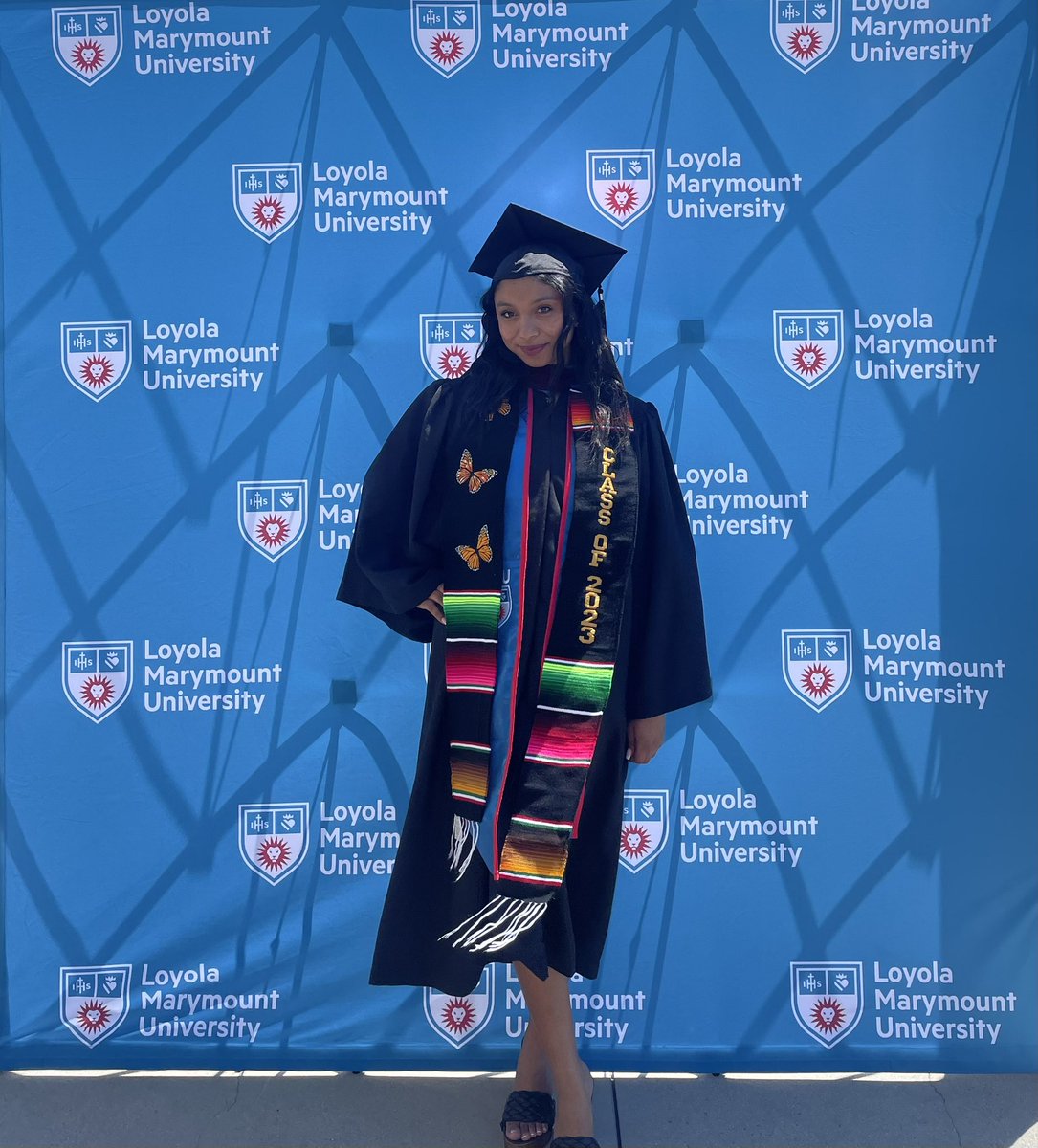 madisonsmiith's tweet photo. #lmugrad CONGRATULATIONS SADÉ♥️♥️ We are so proud of you!! Best Journalism major on the block 👩🏽‍🏫👩🏽‍🏫 love you baddie https://t.co/rcSQe3jQ0v