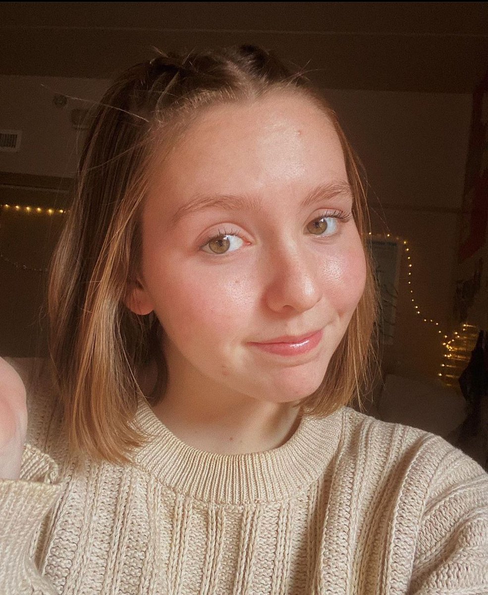 Irish50k's tweet photo. Today @cakes_cam received her 1st degree, Associates in Baking &amp; Pastry Arts.  She graduated Summa Cum Laude!  She is celebrating by working the entire day at Castle Hill in Newport, RI.  Next step is to finish her BA in Culinary Sustainability! https://t.co/4fIybaQ1JX