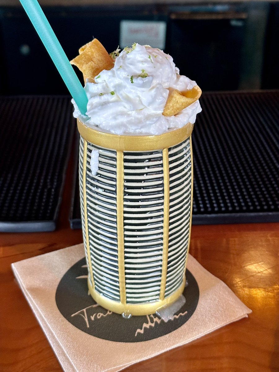 Drunken Monkey at Trader Vic’s Emeryville

ultimatemaitai.com/2023/05/06/dru…