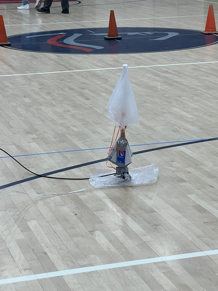 csampsonmath's tweet photo. Catapults, racers, rockets, Rupe Goldberg’s…Oh My! 4th-8th grade students across the county put their engineering skills to the test in the #STEMOlympiad.
#KCSOSProud #WhyKEP #KernCMC https://t.co/qXqdhbmN2C