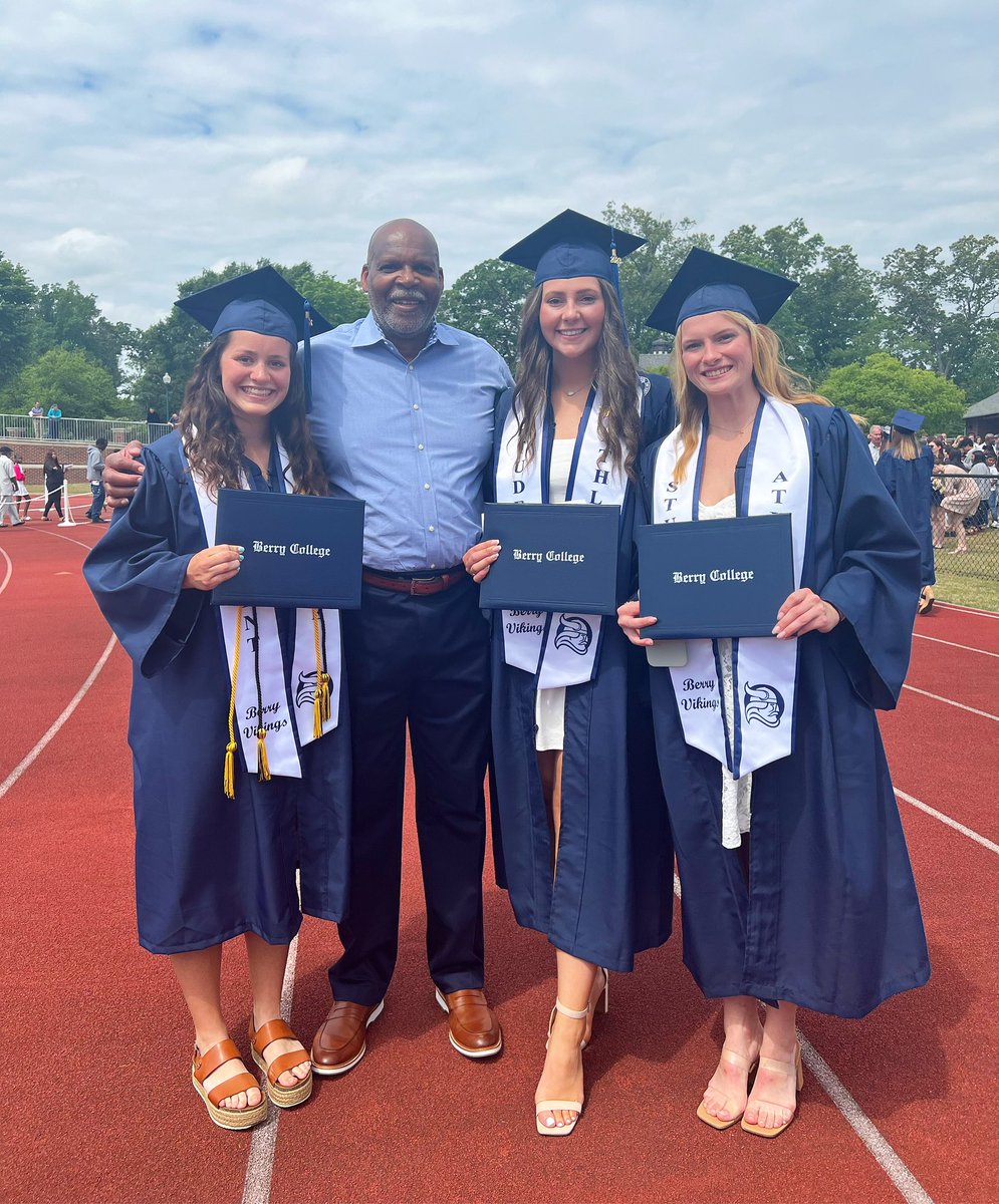 Berry Women's Basketball tweet media
