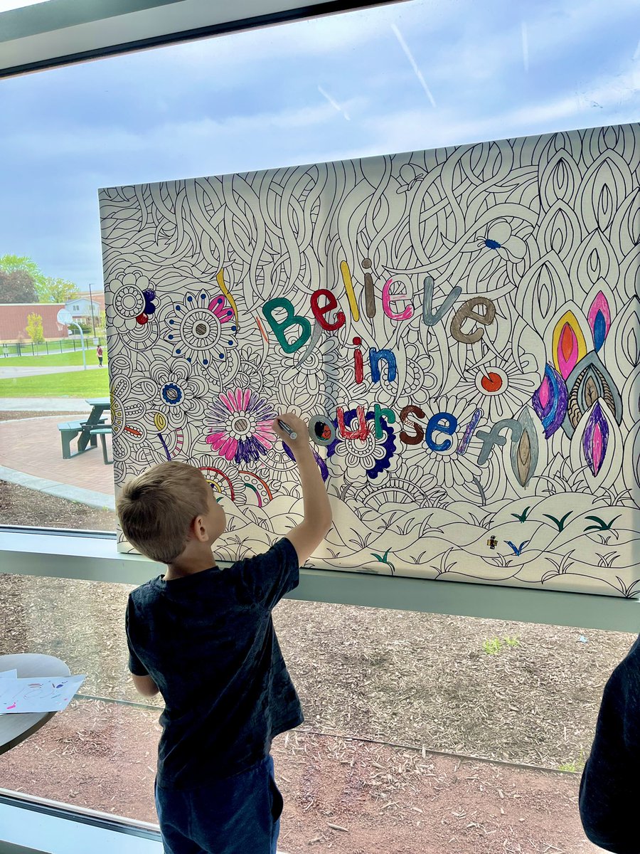 Thank you <a href="/SkokieSD69/">School District 69</a> <a href="/D69CommSchools/">D69 Community Schools</a> for a #FAB Family Fun Fair <a href="/LincJrHi/">LincolnJrHighSkokie</a>! 
🌱 🧘‍♂️ 🎵 👩‍🍳 🌈