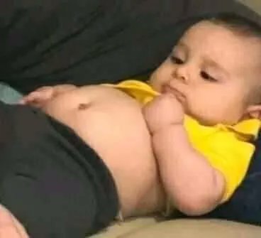 Guattafuck's tweet photo. yo pensando q debo empezar a hacer ejercicio https://t.co/gq30V7j8po