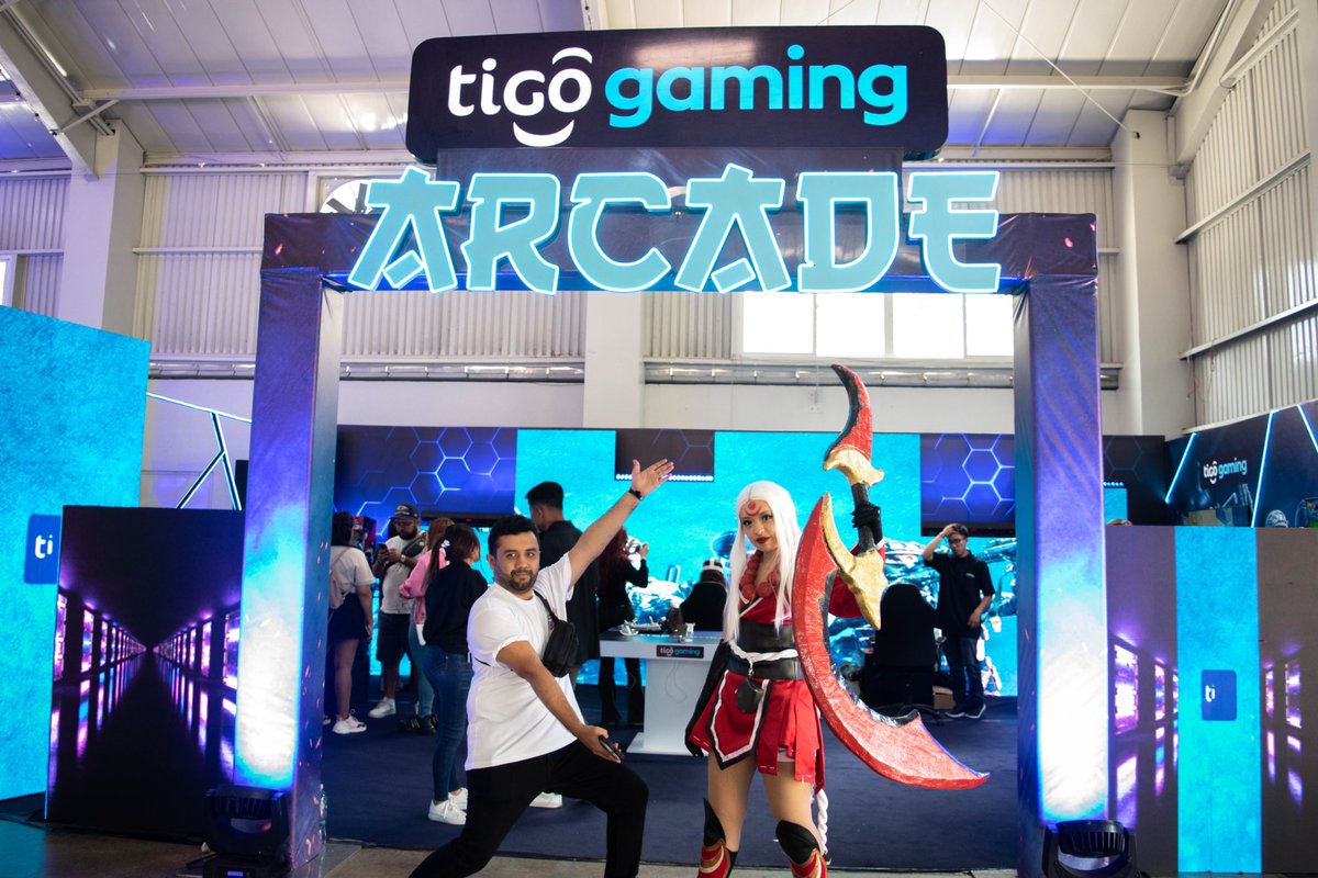 Tigo_GT's tweet photo. ¡Ya arrancó la #XPOGaming 🎮y estamos listos para disfrutar un fin de semana lleno de tecnología y videojuegos! ⚡️ Ven y conoce nuestro Arcade https://t.co/UeEsPRZ5Tu