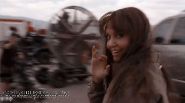 Toastiewiththe's tweet photo. #AngelinaJolie #TWWMD #onset
AngelinaJolieBrasil
on set of Those Who Wish Me Dead 2021 https://t.co/TT2Uc3Lr29