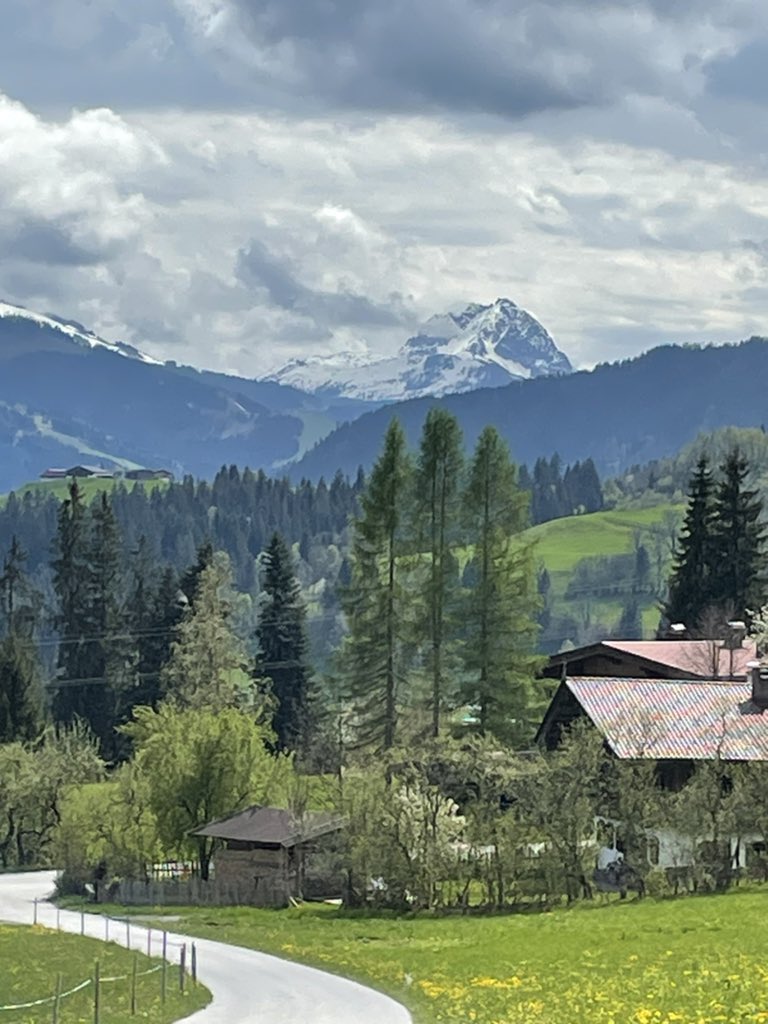 EdwardGLuce's tweet photo. Something about the Alps in spring https://t.co/k84UkOCWeM