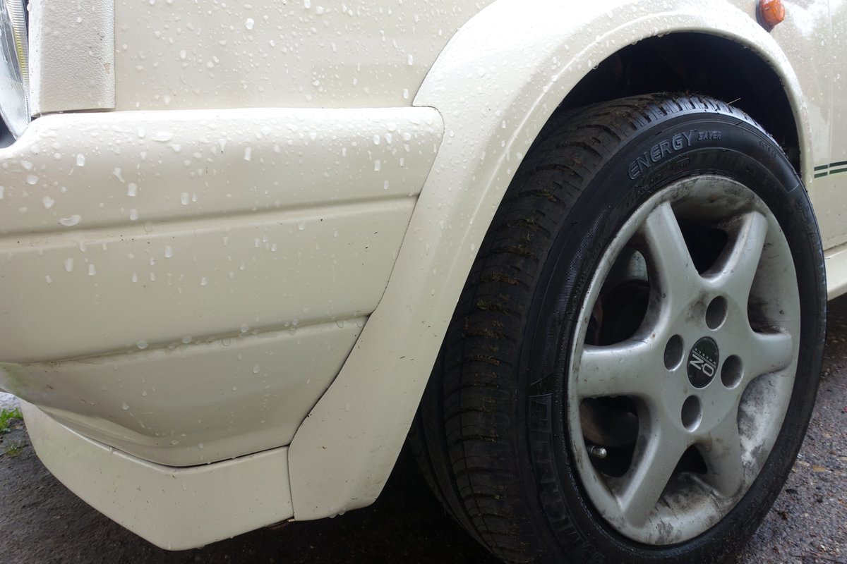 Seaside_Garage's tweet photo. New project car.... 

(terrible rims!)

#Wierdcartwitter https://t.co/qkPpKI1vpx
