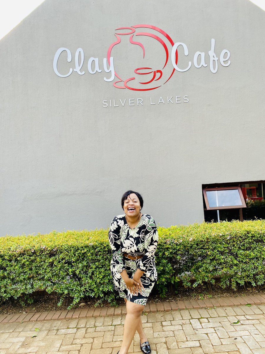 WomnOfInfluence's tweet image. The happiest I have ever been!

#ClayCafe! #Painting! #ISeeInColour! #Live! #Laughter! #Creativity! #Ceramic! #CeramicArt! #SaturdayOuting! #ArtisticGirls! #Happiness!🌼