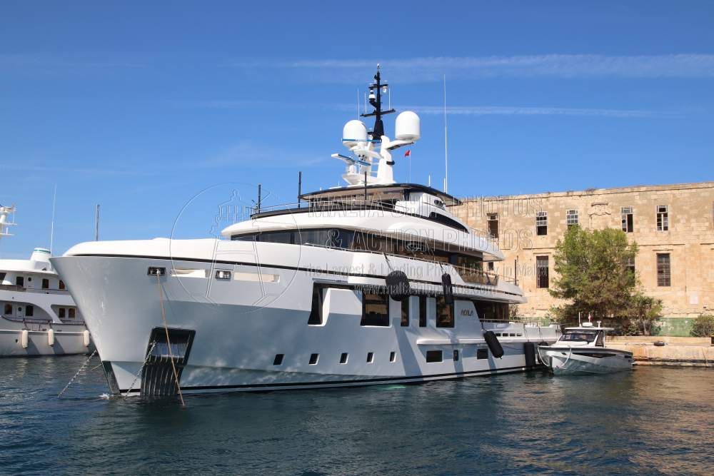 Shipguru's tweet photo. #2022built #motoyacht #ACALA #moored at #ManoelIslandMarina, #MarsamxettHarbour, Malta during her #maidencall - 05.10.2022 - https://t.co/nfgboxc3g3 - NO PHOTOS can be used or manipulated without our permission @YachtspotterCom @ybw @Dutchyachting @yachtingmonthly @boatint https://t.co/7bmqZq9L4t