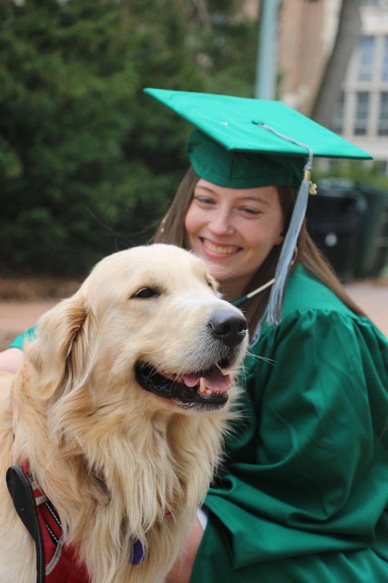 HuntersHayniac's tweet photo. Thank you @msuvets for the best 3 years! Here’s to starting my career as a veterinary nurse! 👩🏼‍🎓🩺 @michiganstateu https://t.co/o9Gee4Jsr0