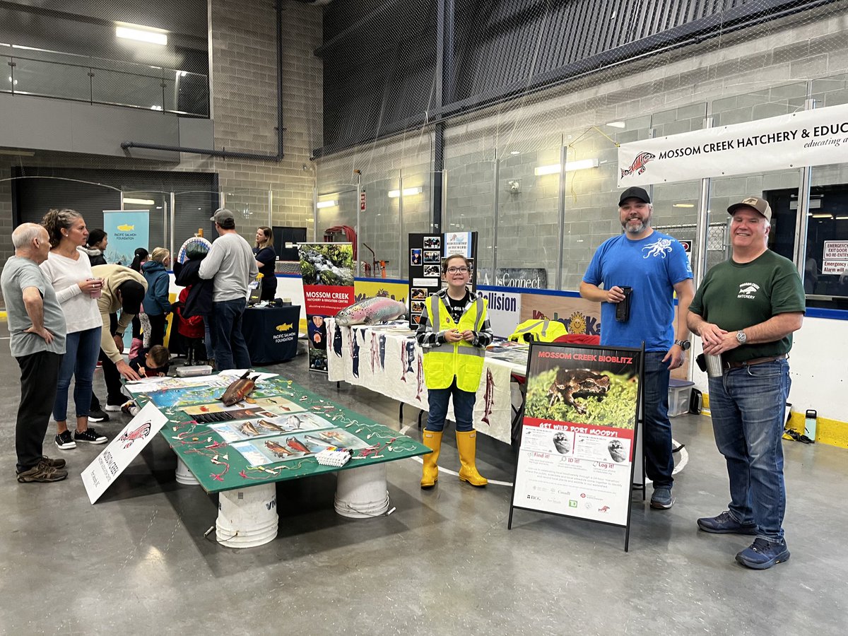 We’re at the bustling Fingerling Festival #portmoody and happy to be right next to ⁦<a href="/PSF/">PACIFIC SALMON FOUNDATION</a>⁩ . Synergy.