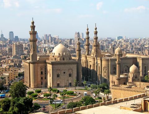 Africalive24's tweet photo. 10 Cheap Vacation Spots In Africa You Should Visit This Summer

10. Kigali, Rwanda

9. Mombasa, Kenya

8. Cairo, Egypt

7. Livingstone, Zambia

6. Dakar, Senegal

5. Cape Coast, Ghana

4. Zanzibar, Tanzania

3. Windhoek, Namibia

2. Marrakech, Morocco 

1. Cape Town, SouthAfrica https://t.co/nocLaByEyl