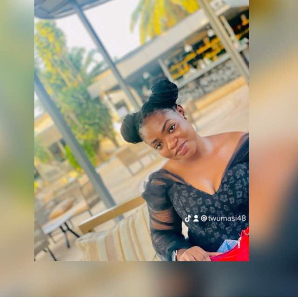 Adwoasandi's tweet photo. My Daddy cheated on my mum?@MaameAmaAdoma 🤔🤔 https://t.co/eauBlCWG1B