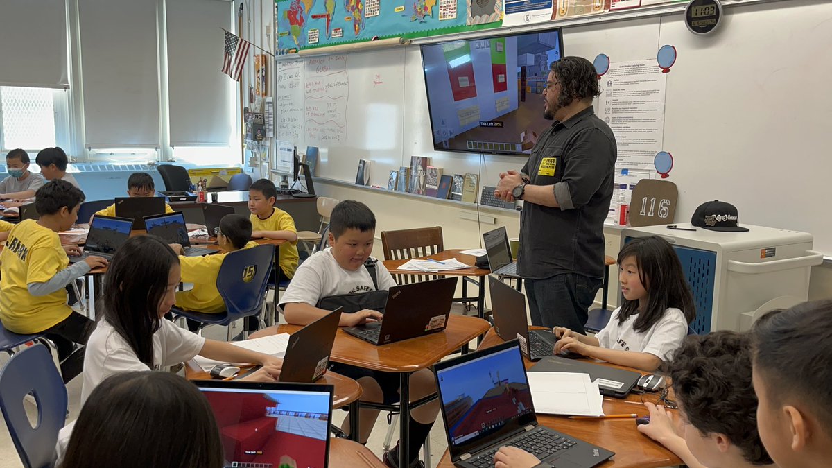 techwithcindy's tweet image. What an exciting day for our @PS41CROCHERON teams to participate in the Queens Battle of the Boroughs! Good job builders! It was a great experience and we all had a lot of fun! TY! #MinecraftChallenge #MinecraftEdu #NYCSchoolsTech