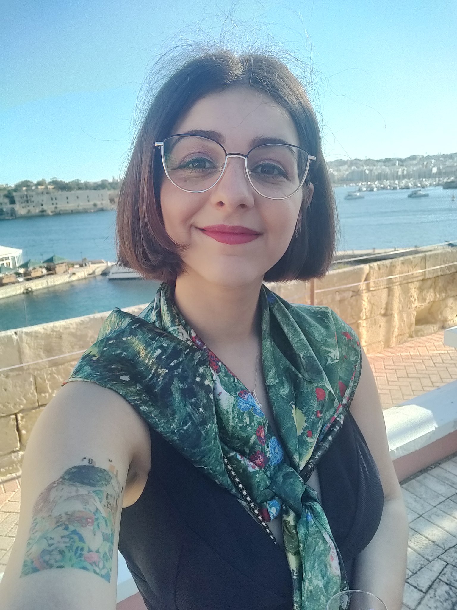Chloe Roma: Learning From Her Mistakes - 0suw8rs
