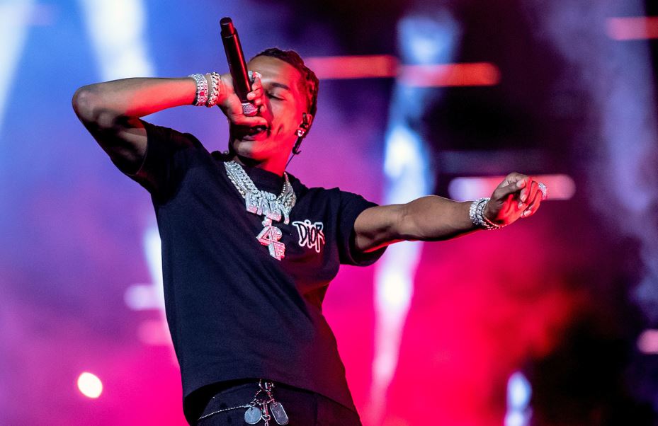 The Atlanta rapper digs into the vault and unleashes his long-awaited track “Go Hard.” He teased the song three years ago, but it was never available in full until now. Read more: bit.ly/41eKuTz In the video, Baby and his crew throw a yacht party. #lilbaby #newmusic