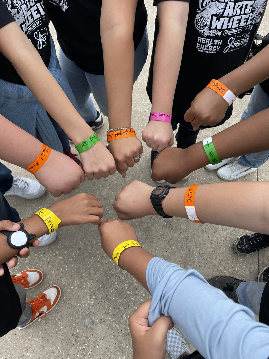 Our amazing staff at <a href="/HumbleISD_NBE/">North Bend Elementary</a> wrote well wishes on bracelets for our 5th grade performers for the <a href="/HumbleISD_Arts/">Humble ISD Fine Arts</a> festival. NBE is nothing but excellence!