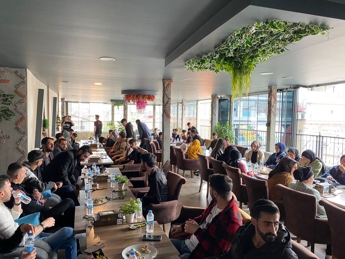 📍 Bingöl

İlk defa oy kullanacak genç kardeşlerimiz ile bir araya geldik. İlk Oyum AK Parti’ye, İlk Oyum Erdoğan’a dediler. 🥰♥️🇹🇷

<a href="/furkanufukcoskn/">Furkan Ufuk Coşkun</a>