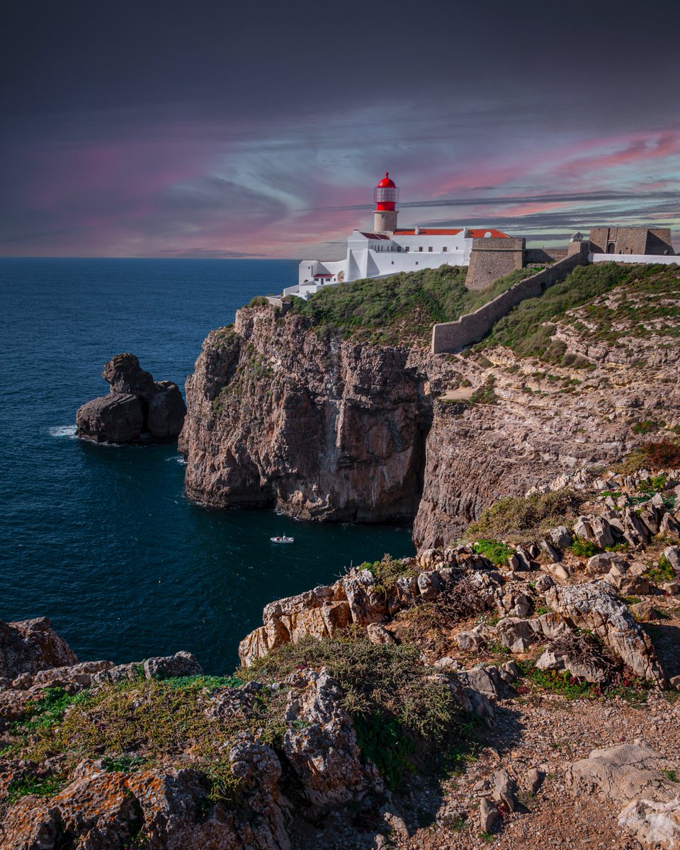 The lighthouse at Cape St Vincent, the most south-westerly point of Portugal. #portugal #algarve #lighthouse #clifftop #dusk #travelphotography