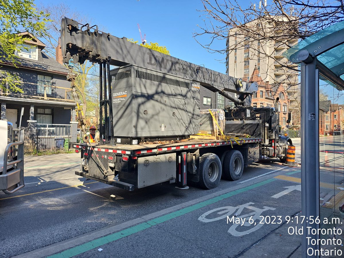 ZeremElectrical's tweet photo. Delivered a new @Generac nat-gas generator for the people of the @TOhousingON building at 310 Dundas. This required coordination with @TorontoPolice to briefly shut down Sherbourne, as well as with a crane company to ensure delivery to the rooftop went smoothly. @kristynwongtam https://t.co/pkPWGqMS9g