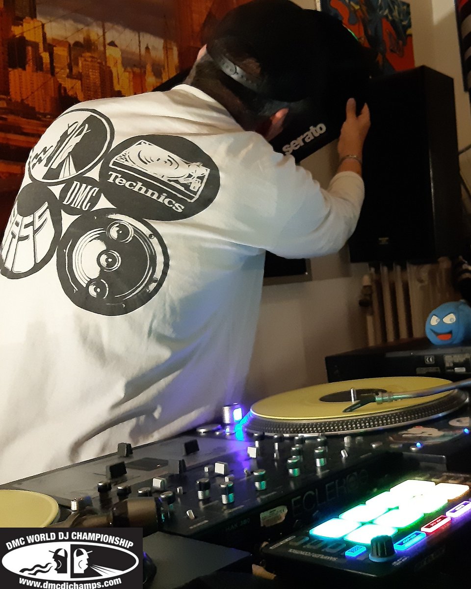 DjLocoofficiel's tweet photo. Dj Loco DMC World🇧🇪🎧🎼 https://t.co/hF0tyWLd5Y