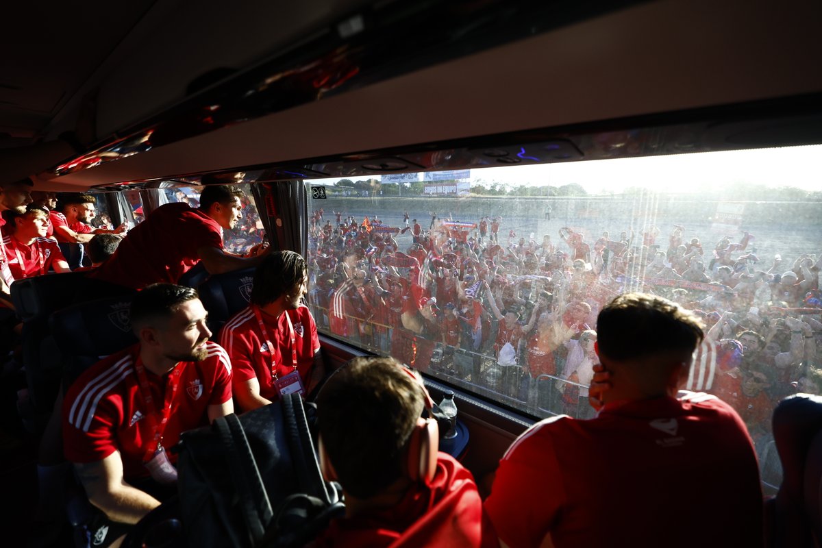 ❤️ ¡Rojillos, sois increíbles!

#CuestiónDeAlma | #CopaDelRey | #RealMadridOsasuna