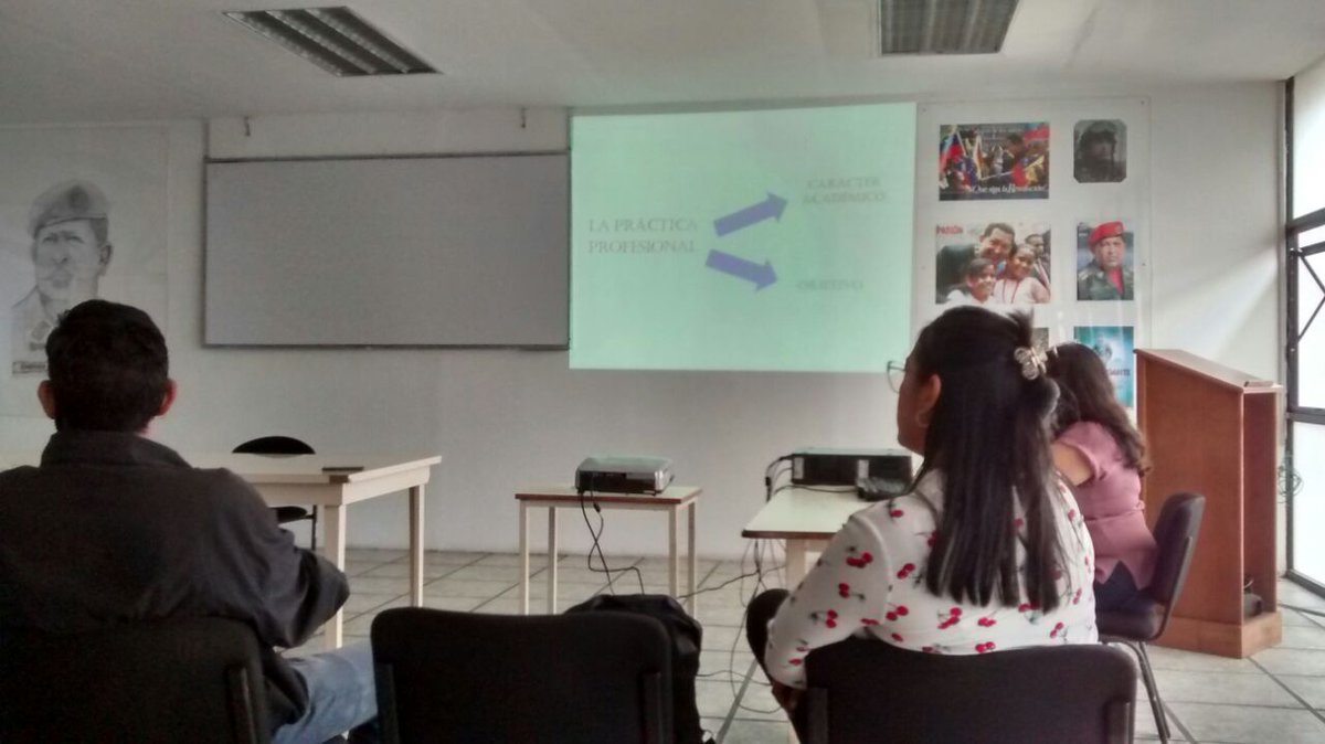 Nucleo_Miranda's tweet photo. La coordinación de Prácticas Profesionales de la UNEFA Los Teques dictó a estudiantes de distintas carreras el taller introductorio para posibles pasantes del peródo académico 2-2023. @angiolillofp @UNEFA_VRRC @Unefa_VEN https://t.co/gh0oR6Twhu