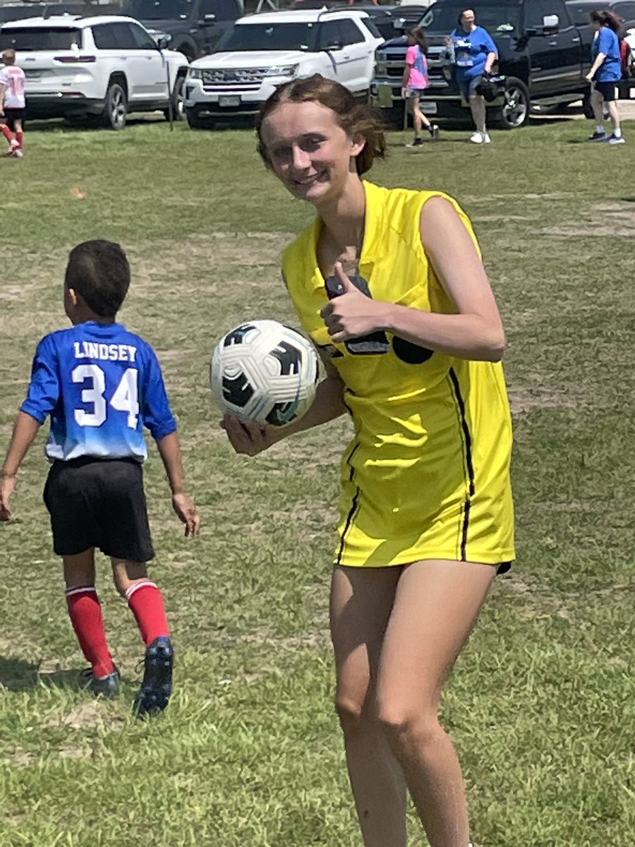 cmhsladysoccer's tweet photo. Spent part of the day out watching some CMYSA SOCCER. Excited to see several our my high school soccer players out giving back to the future of our soccer programs. Keep up the great work. @CMLadyFoxes @FoxUnleash @KodiCrane @luke__allison @CaddoClub @cmhsfoxsoccer https://t.co/alLJ0QHq3C
