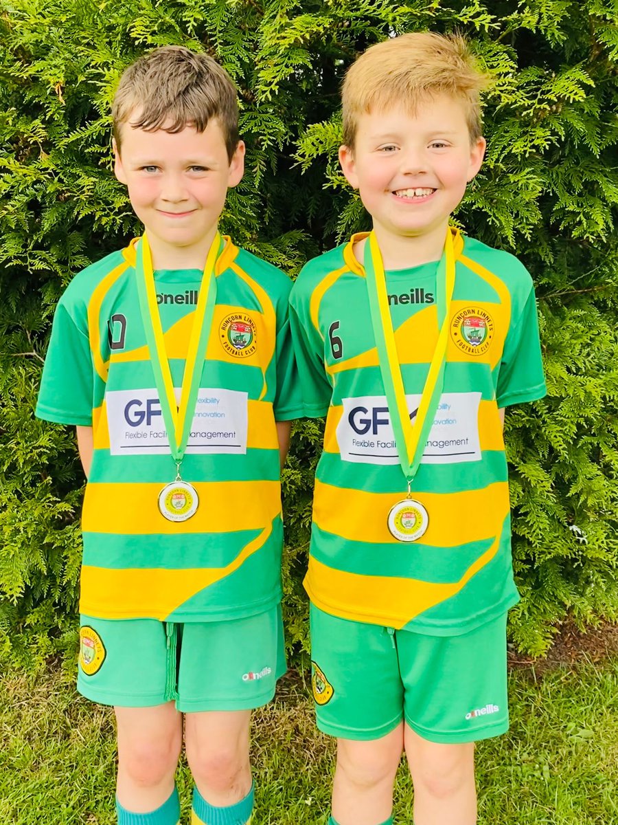 LinnetsU10's tweet photo. Excellent @WarrJFL game against @NLWFC U8 Titans.
A game played in great spirits with loads of goals and brilliant support from both sets of fans.
Two Linnets POTM
Will scored a superb hat-trick and covered every part of the pitch.
Charlie played his best game in weeks! 💚💛💚💛 https://t.co/NzcCTPxp61
