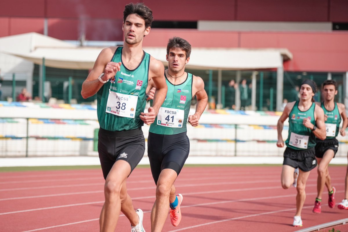 #LigaJoma

• Los 3.000s se saldan con dos victorias, la de Alejandro Ortuño en el obstáculos con 9:03.10 (con Carlos Muñoz segundo) y la Chazarra en el lisos con 8:18.58

#LigaIberdrola 
• Cristina Espejo también se lleva la victoria en el 3.000 con 9:37.57