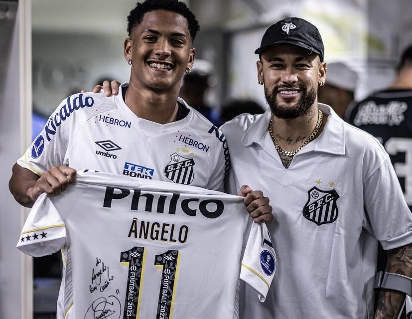 spoiler do jogo de hoje:

primeiro tempo: jogo horrível da porra
cruzeiro acha um gol cagado após falha de algum lateral

segundo tempo: Odair coloca o Ângelo na fogueira, Ângelo faz uma jogada individual, da assistência e o jogo acaba 1x1