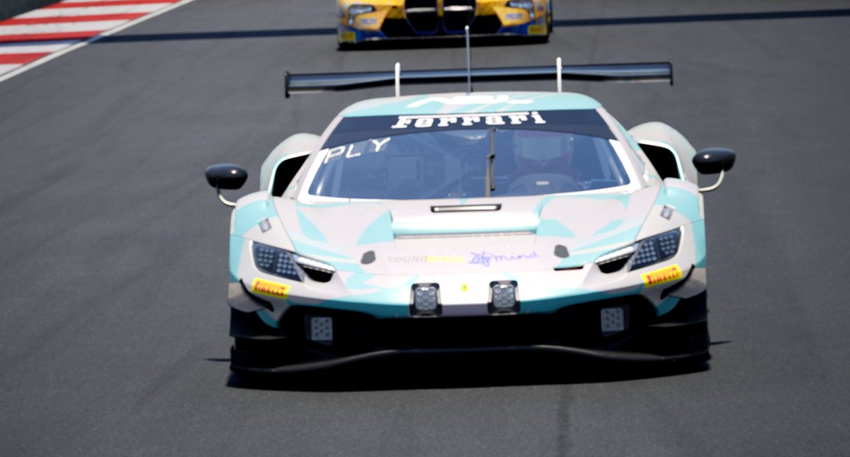 Aces15306439's tweet image. Quite  proud moment for me: 
Racing @CSR_Hawk @VawterRacing @mberggren93 would&apos;ve been p5 but last lap just took to much curb and went to the shadow realm. Crazy to think 2 years ago I raced them and was last by a mile but now I was Infront until I wasn&apos;t very similar pace to all