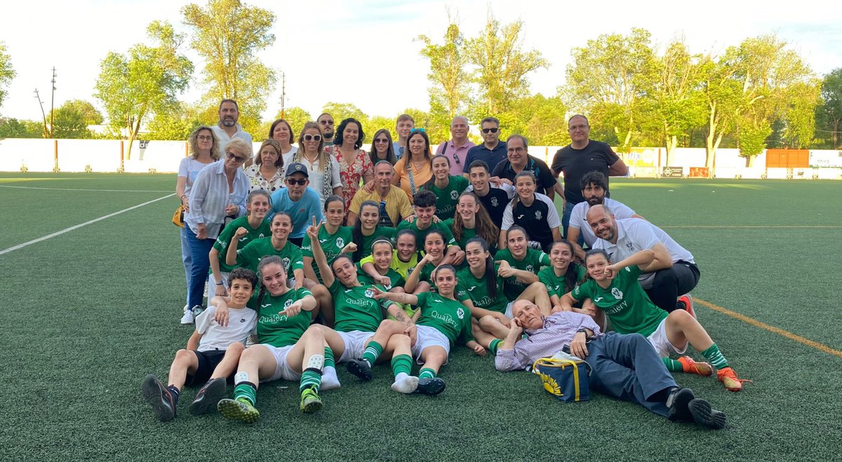CD_Toledo's tweet photo. 💚 𝗙𝗔𝗠𝗜𝗟𝗜𝗔 𝗩𝗘𝗥𝗗𝗜𝗕𝗟𝗔𝗡𝗖𝗔 🤍

¡Hasta la próxima temporada! 🫶🏼🙌🏼 https://t.co/iTg6ulaVRu