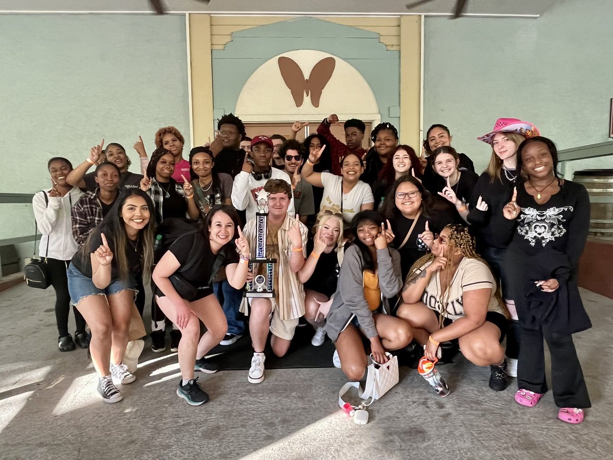 SGHSChoralDept's tweet image. South Garner’s music department just took over Dollywood!!! Three Superior and First Place Ratings from Titan Harmony, Band, and Orchestra!!! #3for3 @SouthGarnerHS @ThePrincipalFai @jose_aespinal