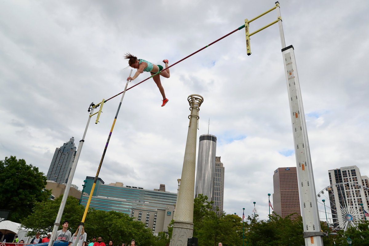 Meanwhile at the adidas #ATLCityGames pole vault…

Emily Grove is soaring tonight 🦅

See live results at results.adidasatlantacitygames.com