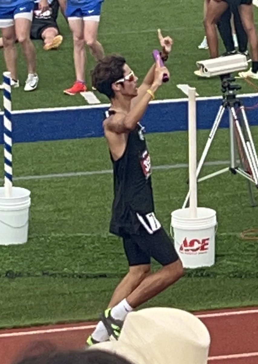 VERY GREAT time at TAPPS State Championship‼️‼️
800m State Champ ✅
(1:55.05)(5A State Record)
4x400m State Champion ✅
(48 Split)