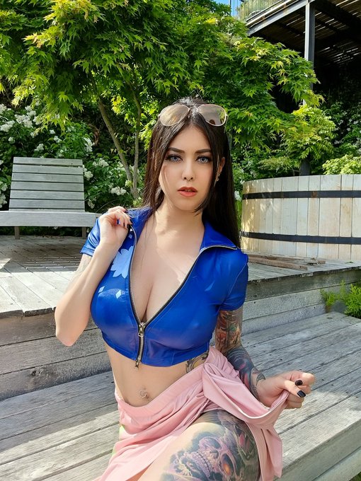 One Piece fans? #NicoRobin cosplay ⚓️ https://t.co/QOm0NMCb8L<a href="/tag/nicorobin"class="tags">#NicoRobin</a>