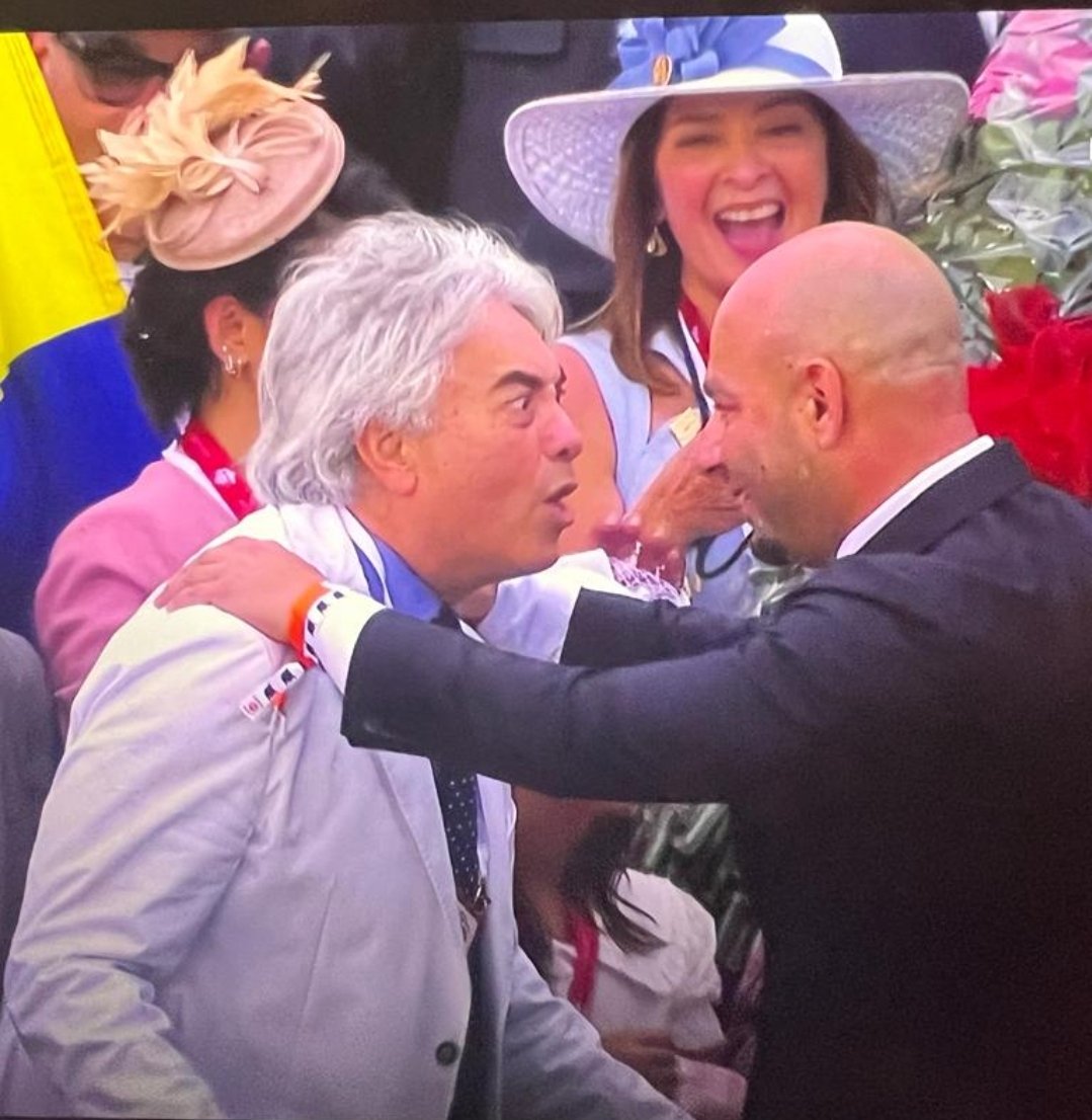 ndcaro's tweet photo. Felicidades a mis hermanos @GDS_Racing y @RamiroRestrepo @MarqueeAgency @jjcjockey por este extraordinario triunfo del @KentuckyDerby #vivaelhipismo 🇻🇪 https://t.co/M7oSIHcjku