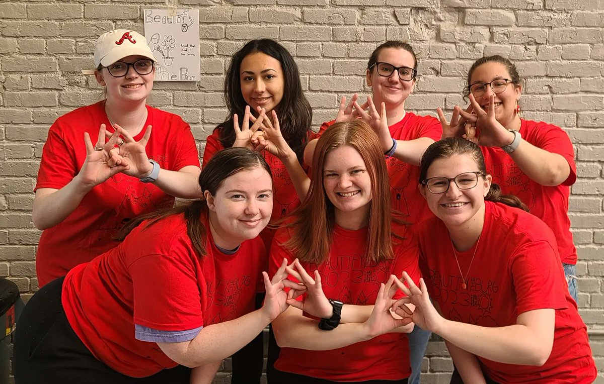 alphasigfsu's tweet photo. Our sisters had so much fun volunteering at Beautify the Burg! 🐞❤️ https://t.co/cfQbg4lSpQ