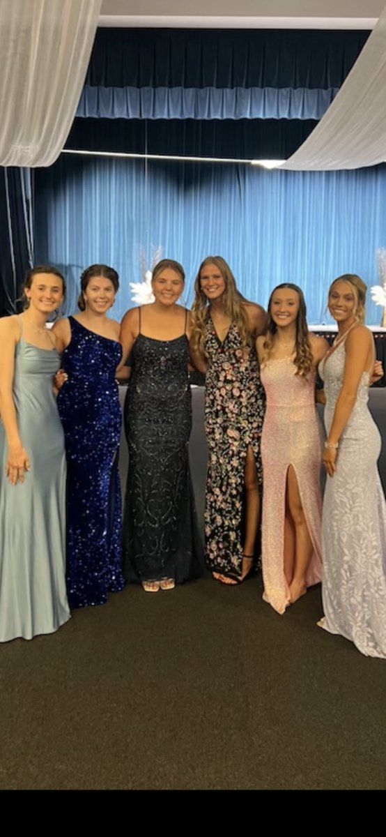 Our student athletic office aides are looking gorgeous tonight! Enjoy prom - Lady Knights! 💙⁦<a href="/LCCVBALL/">LCC Volleyball</a>⁩ ⁦<a href="/LadyKnights_LCC/">LCC Girls Basketball 🏀</a>⁩ ⁦<a href="/GirlsLcc/">LCC Girls Tennis</a>⁩ ⁦<a href="/CcKnights/">CC Lady Knights Soccer</a>⁩ ⁦<a href="/CCKnightsSball/">CCKnightsSoftball</a>⁩
